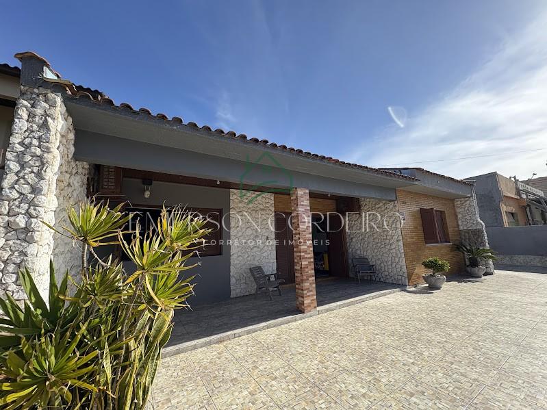 Casa 4 dormitrios ou + para Venda, em Cidreira, bairro Centro, 4 dormitrios, 3 banheiros, 1 sute, 3 vagas