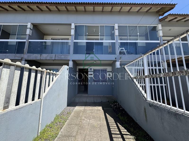 Sobrado para Venda, em Cidreira, bairro Centro, 2 dormitrios, 2 banheiros, 1 vaga